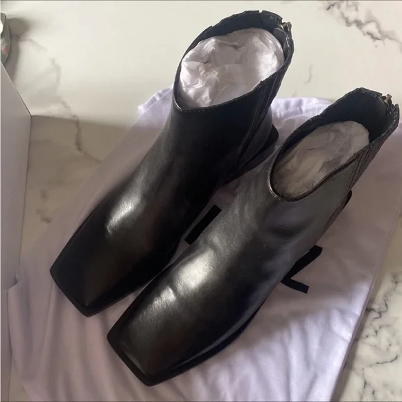 Ankle boot - Picture 11 of 13